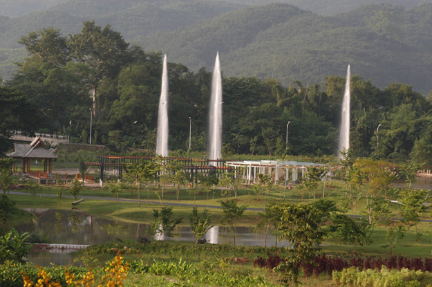 Fountains (by Chen Jin)