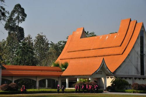 Visitor education centers enhance  educational role of botanical gardens in China