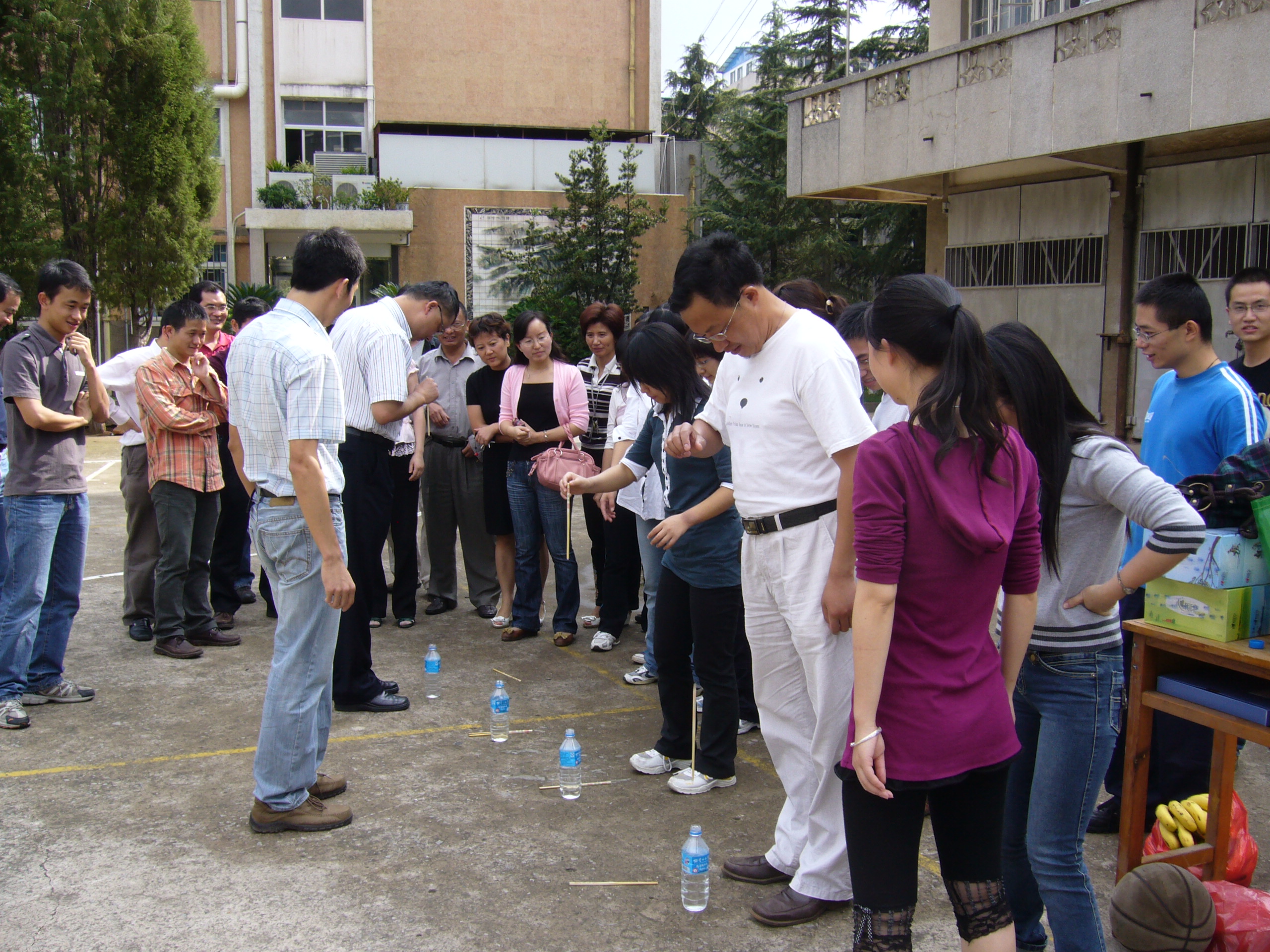 competition game by two capatins