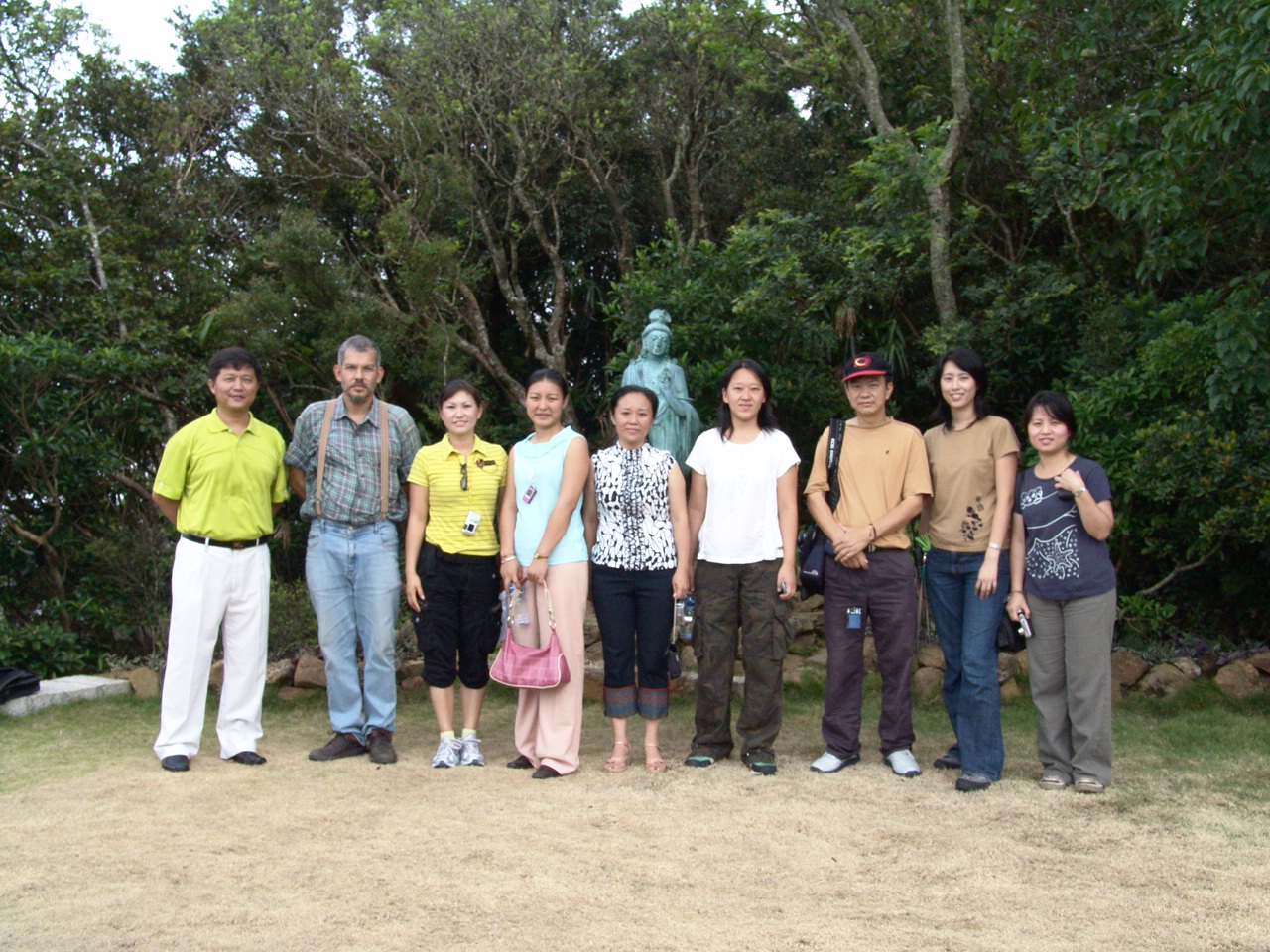 Public science education tour to KFBG