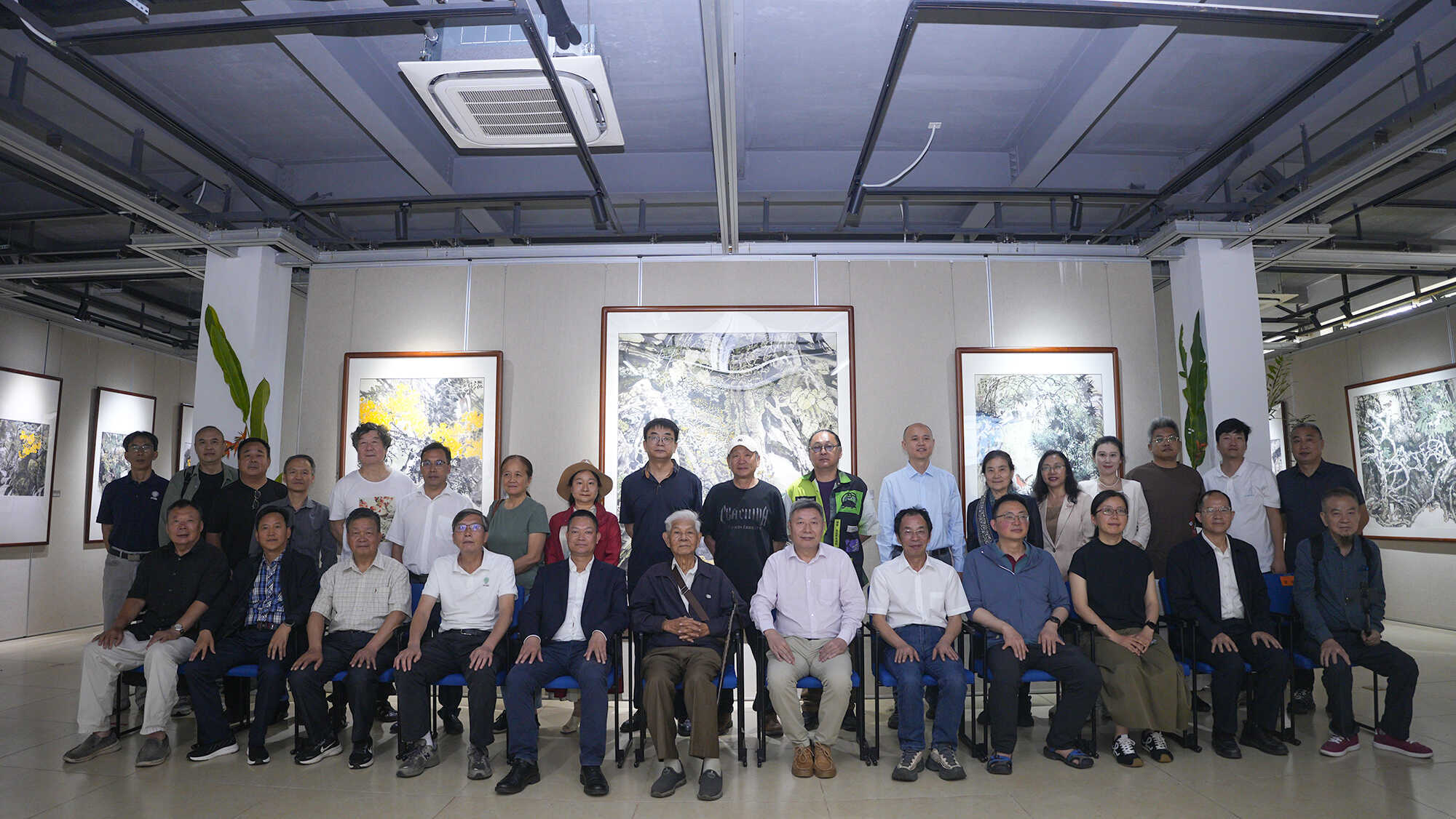 Wang Jinyuan's tropical rainforest paintings on show at XTBG