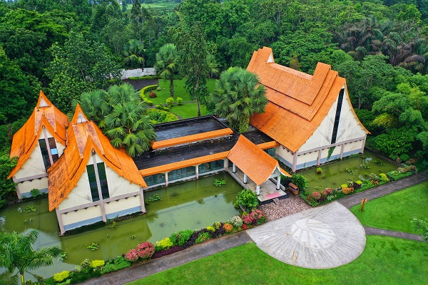 XTBG Museum after rain in July
