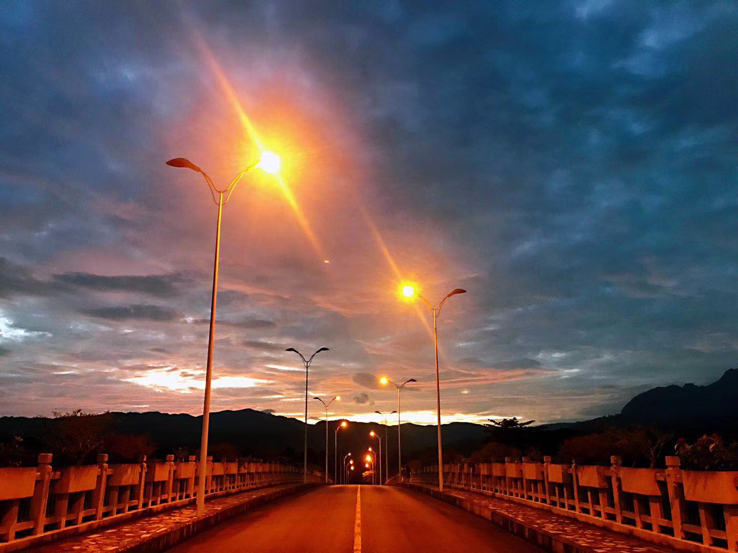 XTBG Luosuo Bridge in the sunset
