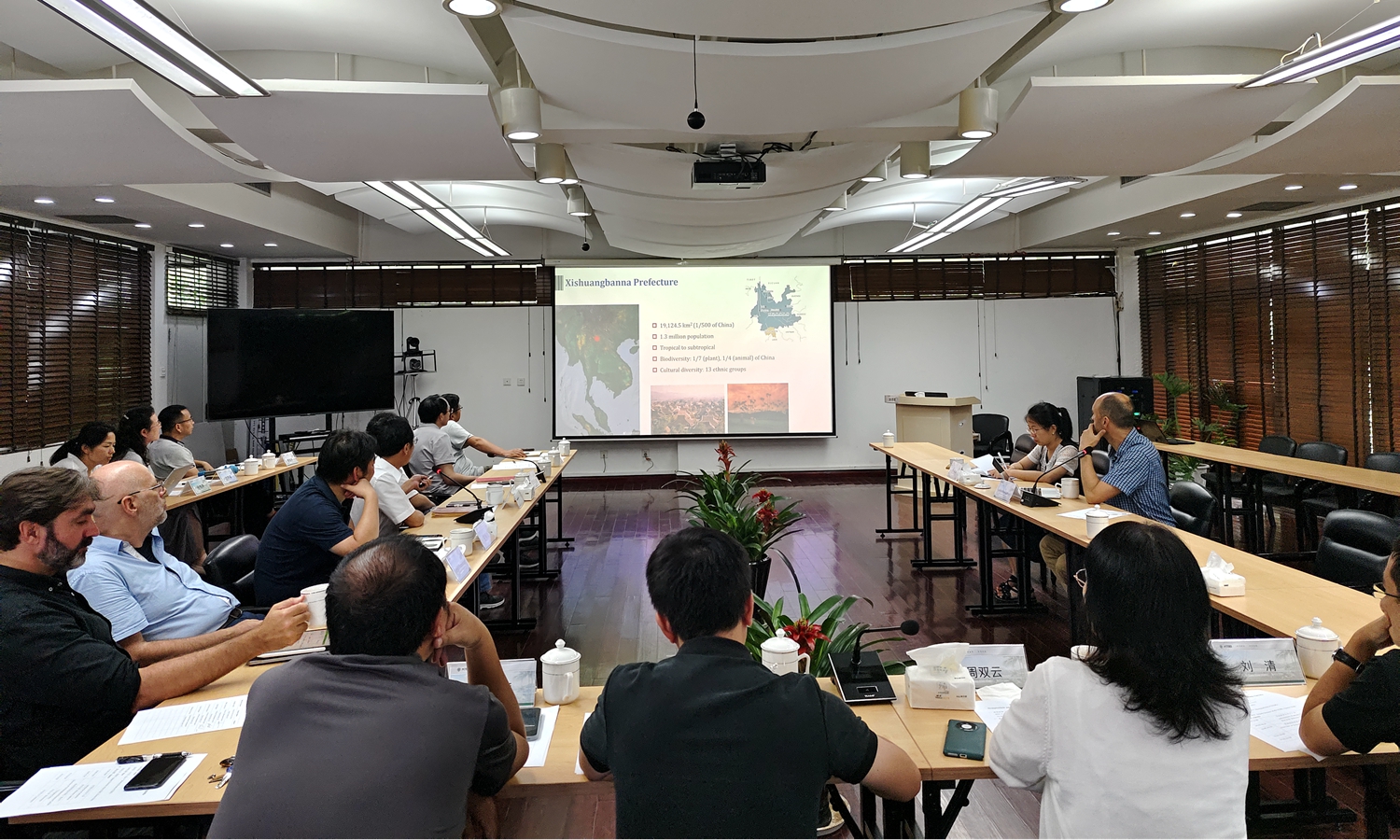 Prof. Alexandre Antonelli of Kew visits XTBG