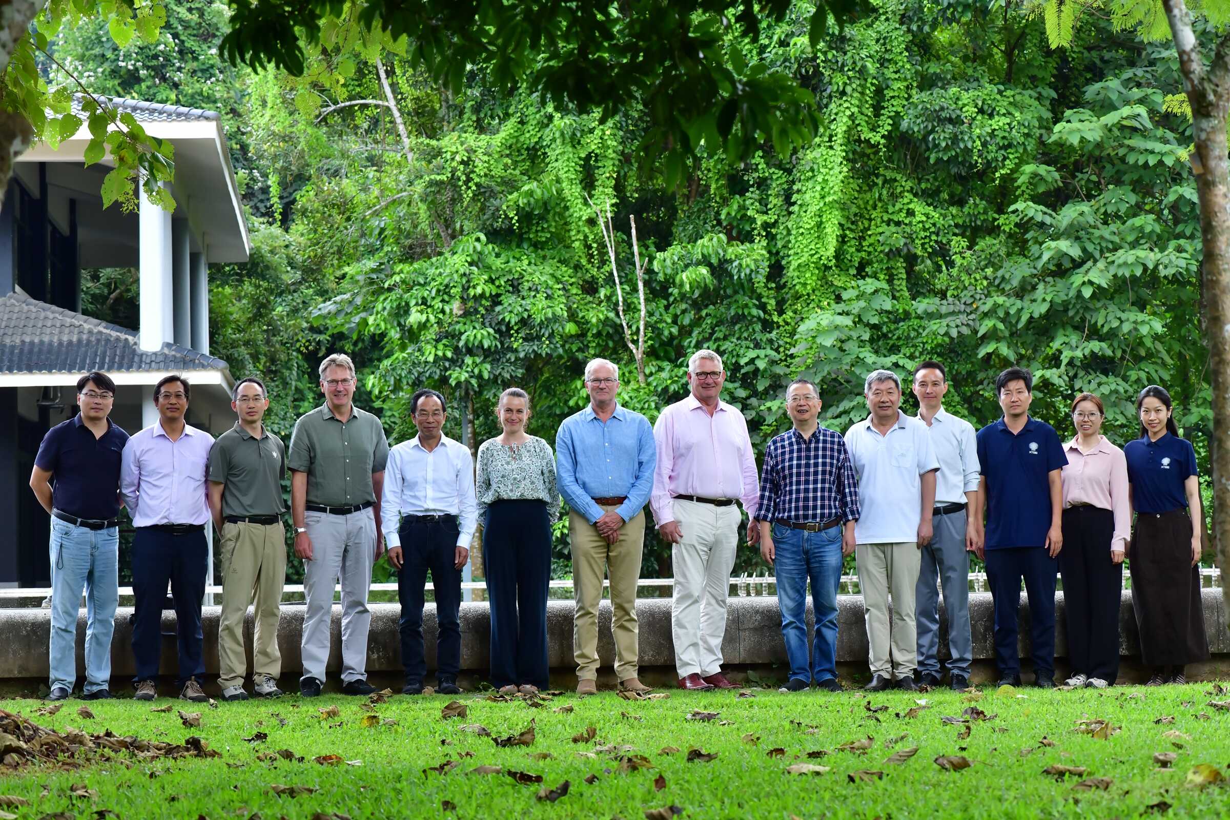 Royal Botanic Garden Edinburgh delegation visits XTBG