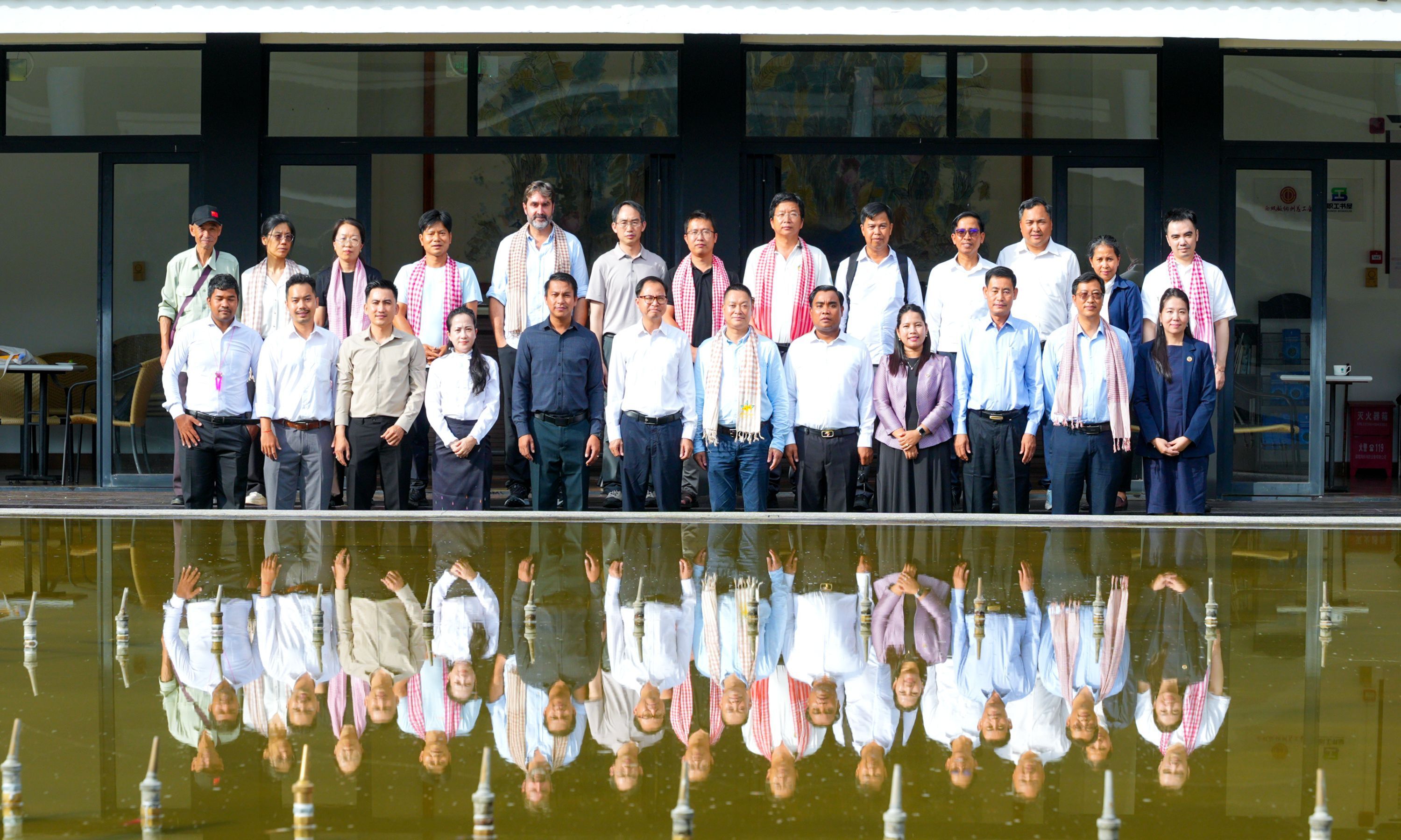 XTBG cooperates with Cambodia on biodiversity conservation and orchid center
